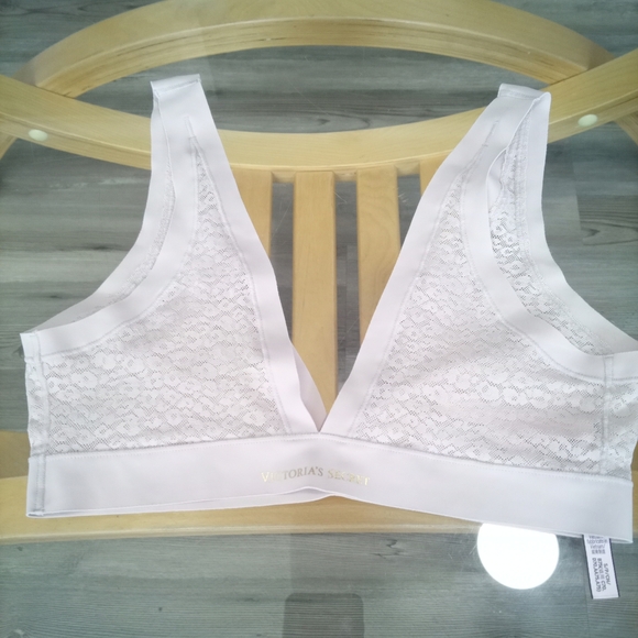 Victoria's Secret Lace Bralette in Soft Pink - Picture 3 of 3